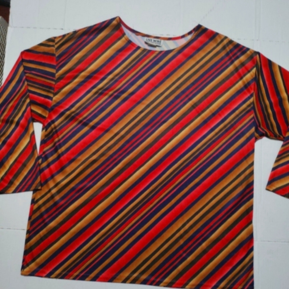 Vintage Live Wire top